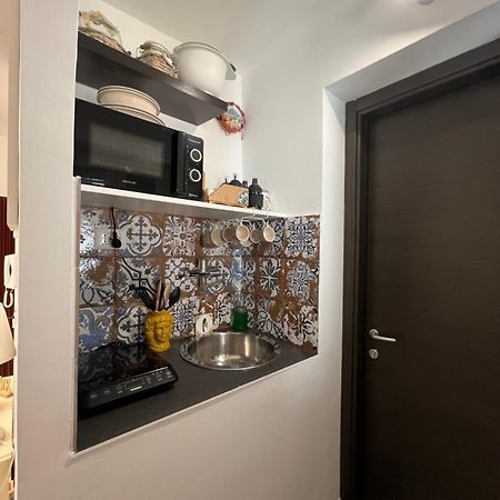 Nel Cortile Suite チェファル エクステリア 写真